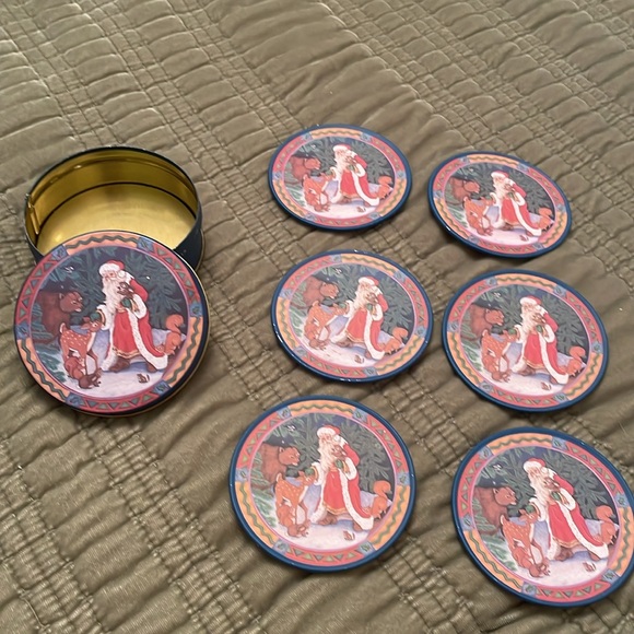 Christmas Coaster Set of 6 in Storage Tin - Picture 2 of 7